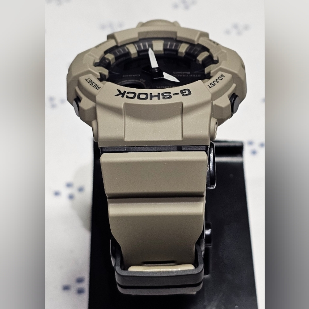 G Shock Sand Color GBA800UC-5A Steptracker Bluetooth - Picture 5 of 8